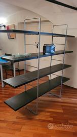 Libreria IKEA Enetri (2006), marrone-nero