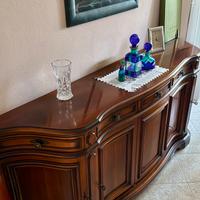 Credenza in legno stile classico