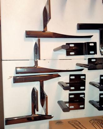 SET DI 11 PZ DI PIEDI IN METALLO LUCIDI PER MOBILI