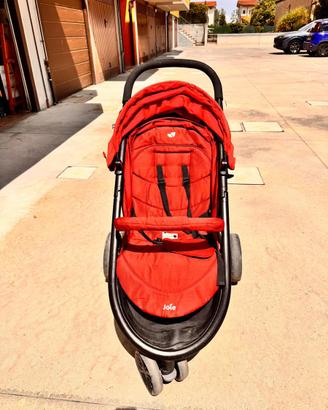 Passeggino con parapioggia JOIE litetrax