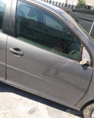 Porta anteriore dx VW golf 5