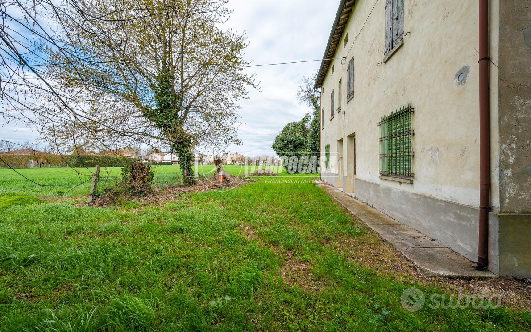 Villa bifamiliare da ristrutturare a Faenza - Vista 2