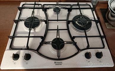 piano cottura 4 fuochi Ariston