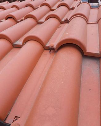 tegole in plastica color terracotta