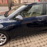 Volkswagen Golf 2.0 TDI DSG 5p. Highline BlueMotio