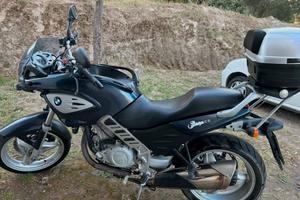 moto bmw 650 CS ( prezzo trattabile)