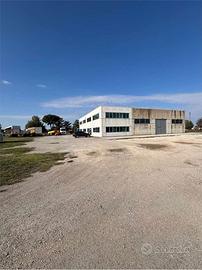 CAPANNONE ARTIGIANALE E COMMERCIALE