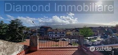 Casa ristrutturata al centro di Linguaglossa