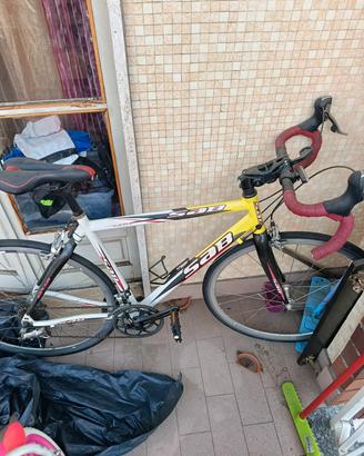  bici Saab 