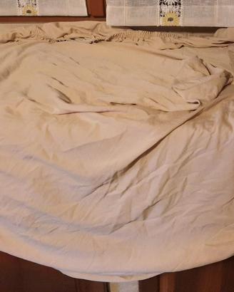 coprivano 2 posti  ( beige)