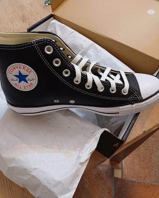 converse in pelle nere