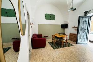 Bilocale indipendente soppalcabile con cantina