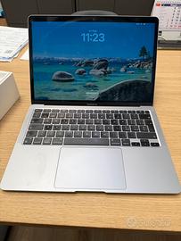 MacBookAir 10,1. M1