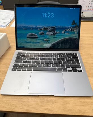 MacBookAir 10,1. M1
