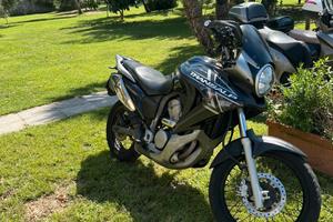 Transalp 700