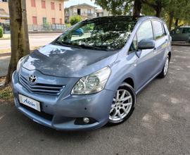 TOYOTA Verso 2.0 D-4D 7 POSTI Luxury Pack E5- 2011