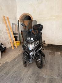 Piaggio MP3 530 HPE Exclusive 2025 - 4.836 km