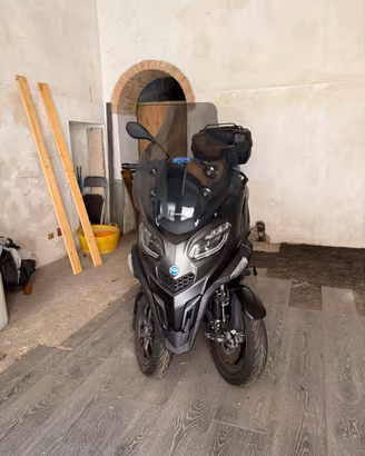 Piaggio MP3 530 HPE Exclusive 2025 - 4.836 km