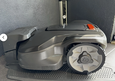 Husqvarna Automower 305 Mähroboter Tagliaerba Auto