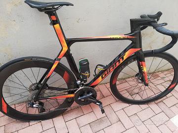 Giant propel di2 