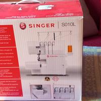 macchina da cucire tagliacuci