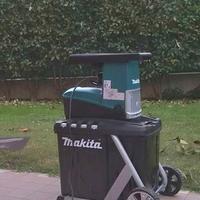 Biotrituratore rami e tronchetti