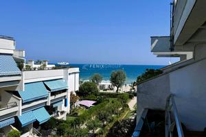 ESCLUSIVO QUADRILOCALE IN VIA LUNGOMARE EUROPA, 28