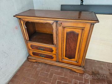 Mobiletto porta tv arte povera - classico