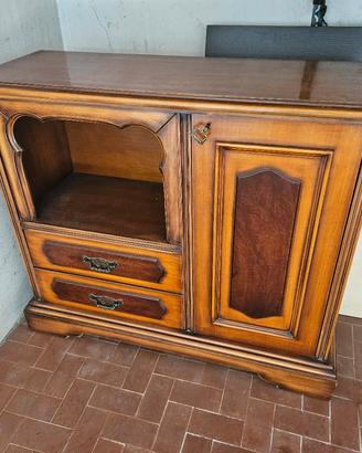 Mobiletto porta tv arte povera - classico