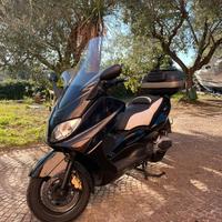 Yamaha Tmax