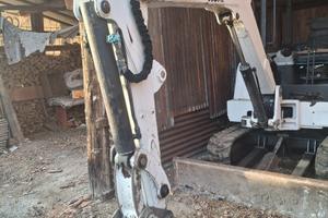 Escavatore BOBCAT 331