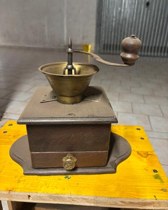 Macinacaffè d’epoca