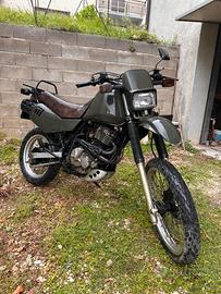 Suzuki DR 600