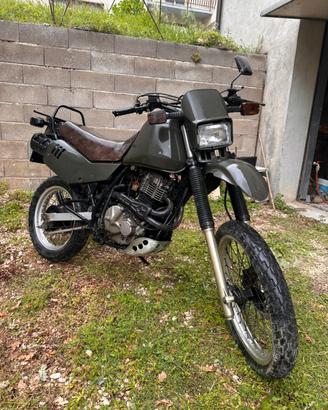 Suzuki DR 600