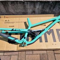 mtb downhill telaio commencal furious 2024