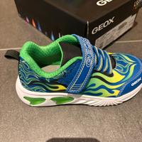 Scarpe ginnastica con luci