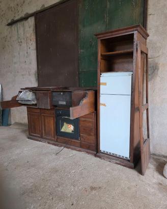 Cucina NUOVA perfetta per una taverna o rustico