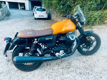 Moto Guzzi V7 3