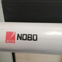 NOBO Schermo a treppiede