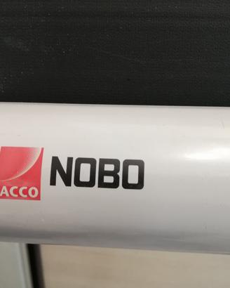 NOBO Schermo a treppiede