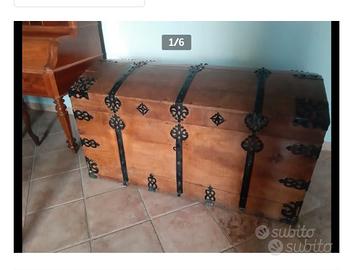 ANTICO  FORZIERE OLANDESE  DEL 700'