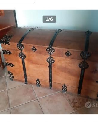 ANTICO  FORZIERE OLANDESE  DEL 700'