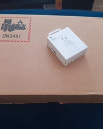apple macbook neo 13" nuovo sigillato 