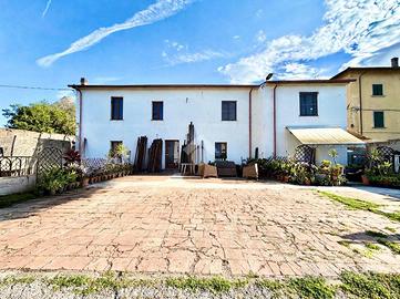 CASA INDIPENDENTE A QUARRATA