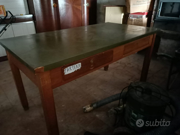 Tavolo da lavoro/ scrittoio