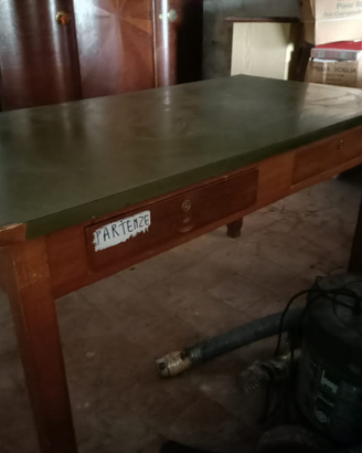 Tavolo da lavoro/ scrittoio