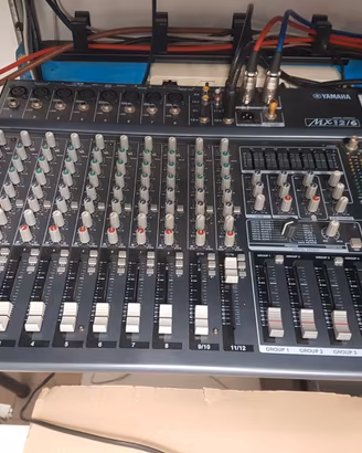 YAMAHA MX12/6 MIXER ANALOGICO 12 CANALI