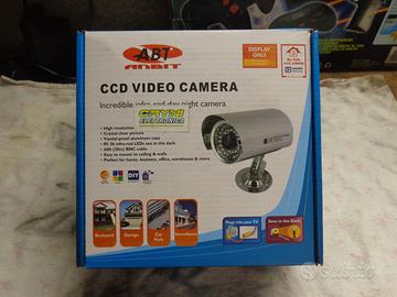 Videocamera con alimentatore