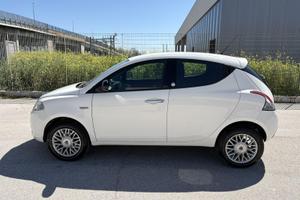 Lancia Y