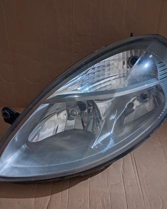 Lancia Musa, Ypsilon fanale sx lato guida